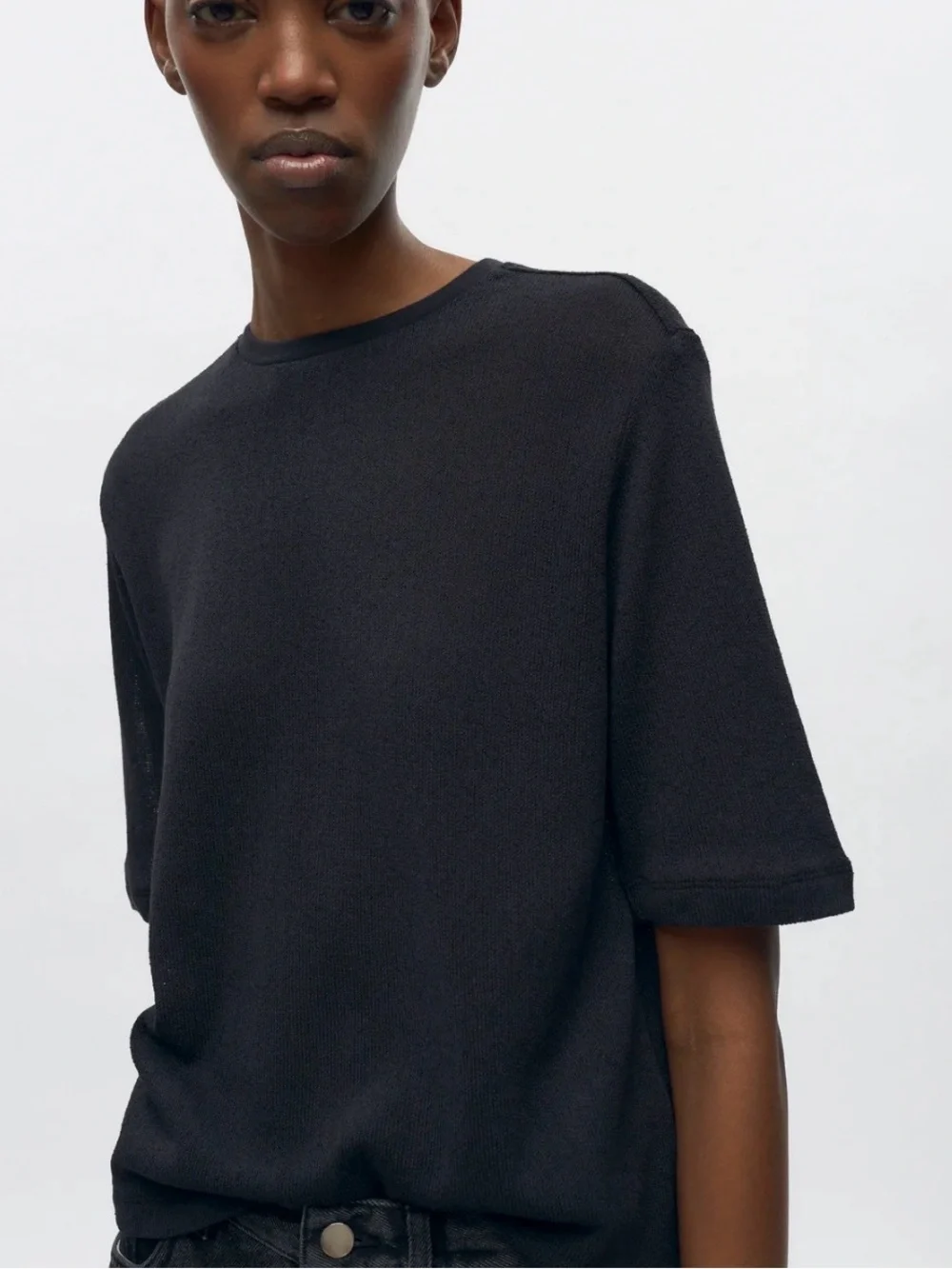 KOTN Women's Luxor Jersey Tee Short-Sleeve Crewneck Shirt in Black